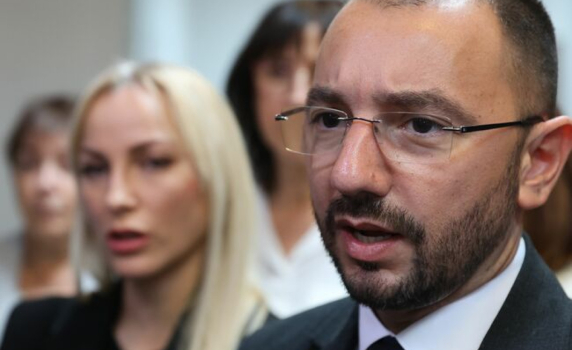 Хекимян: София е окървавена, Терзиев да поеме отговорност