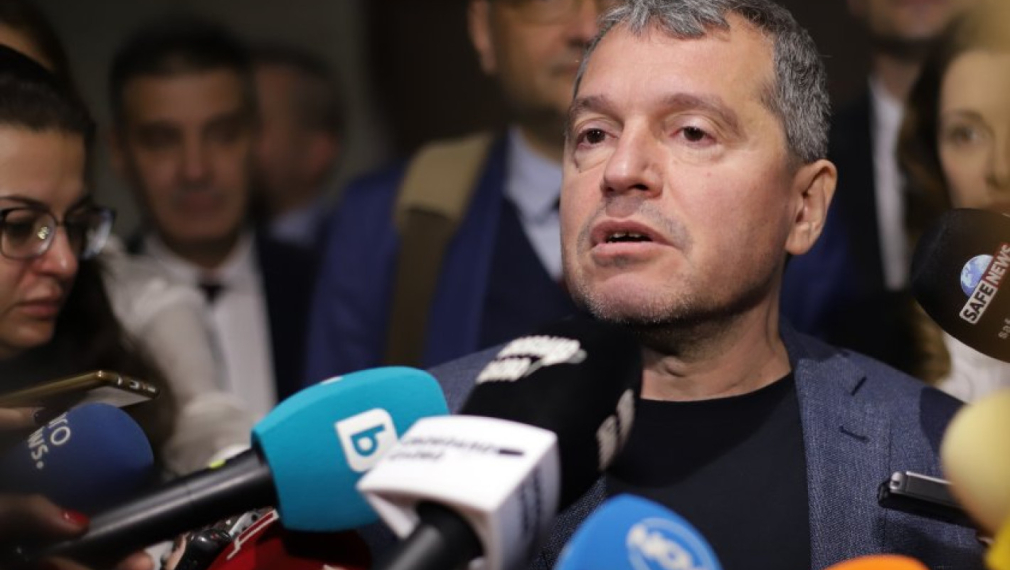 Тошко Йорданов: Цялото правителство трябва да си подаде оставката!
