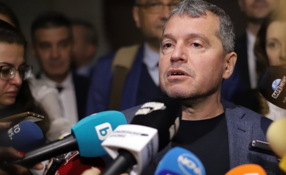 Тошко Йорданов: Цялото правителство трябва да си подаде оставката!