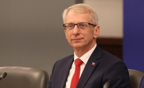 Денков отказа на ПП-ДБ да вземе главата на МВР шефа, преди да го обсъди с Габриел, но уволни заместника му