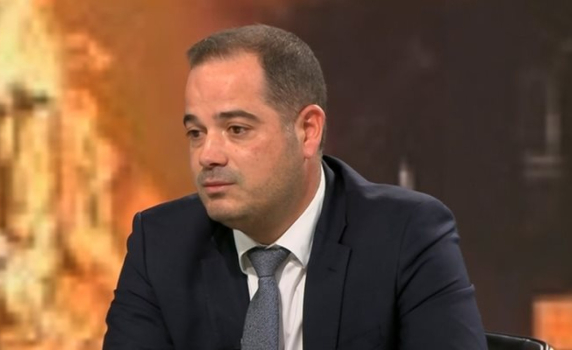 Калин Стоянов: Кирил Петков ми се молеше да стана министър, а сега ми иска оставката, защото устоях на опитите му за кадруване в МВР