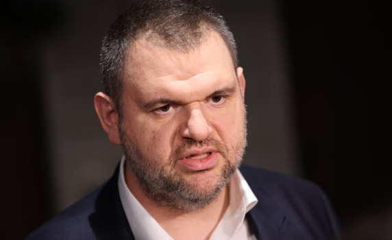 Пеевски: Не разбирам това Радино вълнение у Денков, нека той да излезе срещу протестиращите
