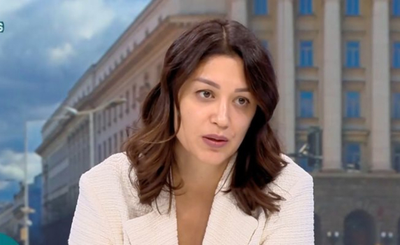Евелина Славкова: С над 70% нараства недоверието в кабинета