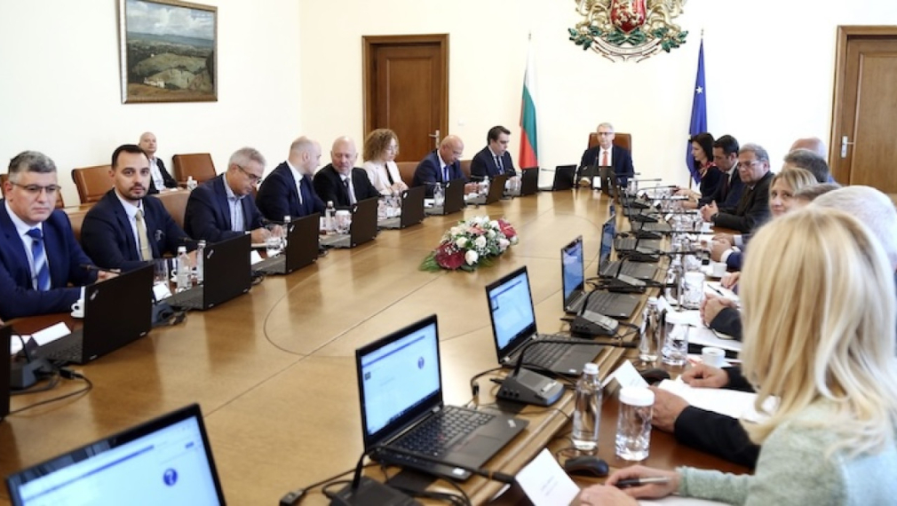"Тренд": Ерозия в подкрепата към правителството, но хората не виждат смисъл от нови избори