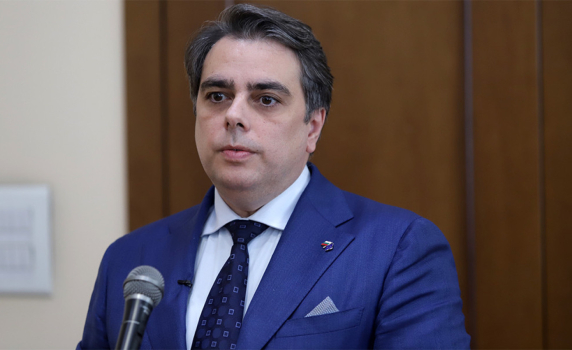 Заради таксата върху руския газ на Асен Василев "Булгартрансгаз" задлъжня с 260 млн. лв.