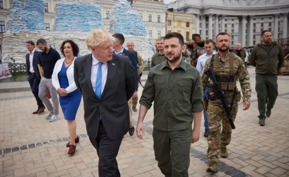 Депутат от партията на Зеленски: Борис Джонсън дойде в Киев, каза, че няма да подписваме нищо с Русия и просто ще воюваме