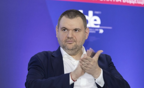 Пеевски: Правителството не е перфектно, но сега България е на правилния път. Вярвам, че на 13 декември ще се поздравим с нова Конституция