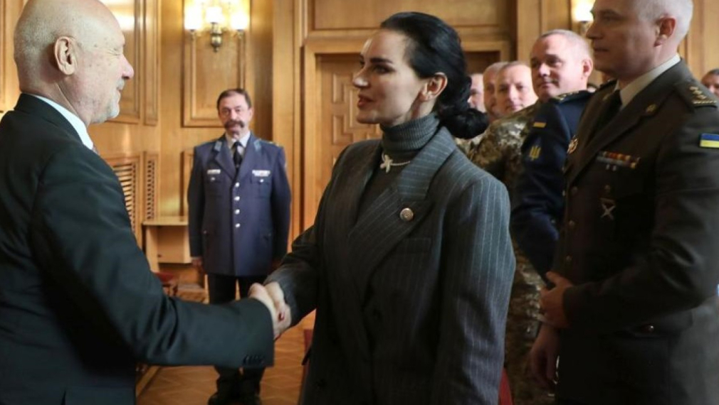 Тагарев към украински военни: България подкрепя Формулата за мир на президента Зеленски