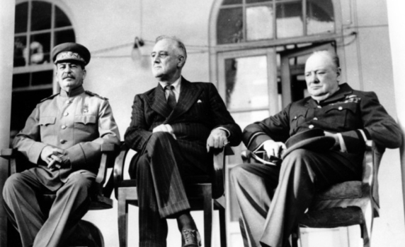 28 ноември 1943 г.: Със затаен дъх светът очаква резултатите от Техеранската конференция