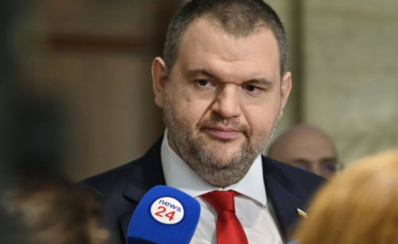 Пеевски: Денков не работи, ако не може да се справи - да отида за 1 месец и да му свърша работата. Ако рейтингът е по-висок, ще остана
