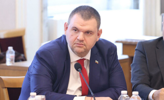 Пеевски: ДПС заявява пълната си подкрепа за "Пирогов", партиите да не кадруват в болниците