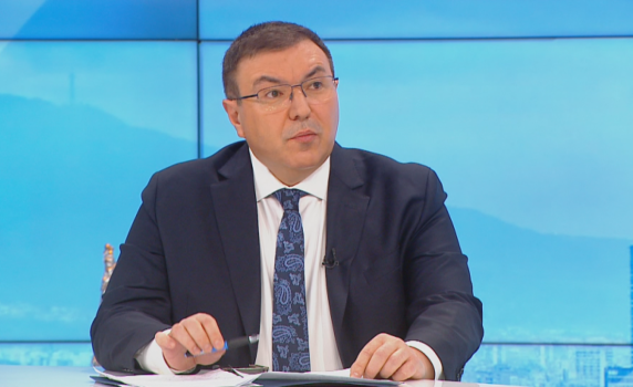 Костадин Ангелов: Хинков не се справя и след ротацията няма да е министър