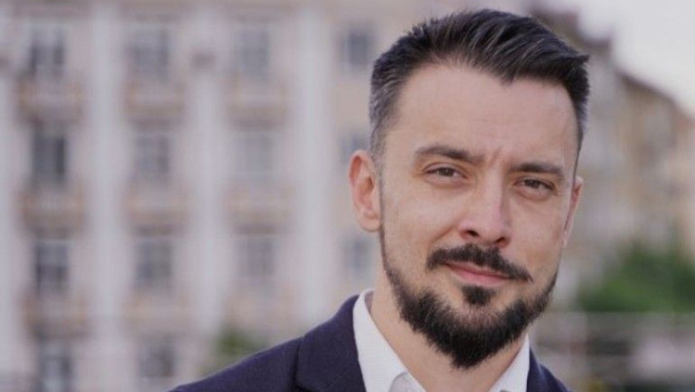 Шкварек: Министър Йоловски обвини Кирил Петков, че заплашва него и семейството му за 600 млн. лв., а градско-либералната мрежа мълчи