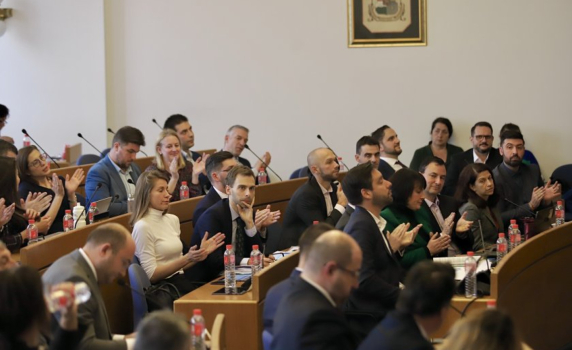 Столичният общински съвет отмени заседанието си и отново е без председател