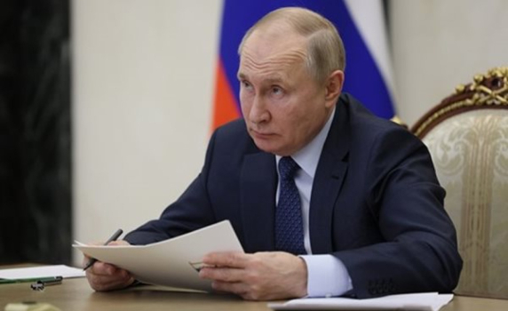 Путин разговаря със свой двойник, генериран чрез изкуствен интелект (Видео)