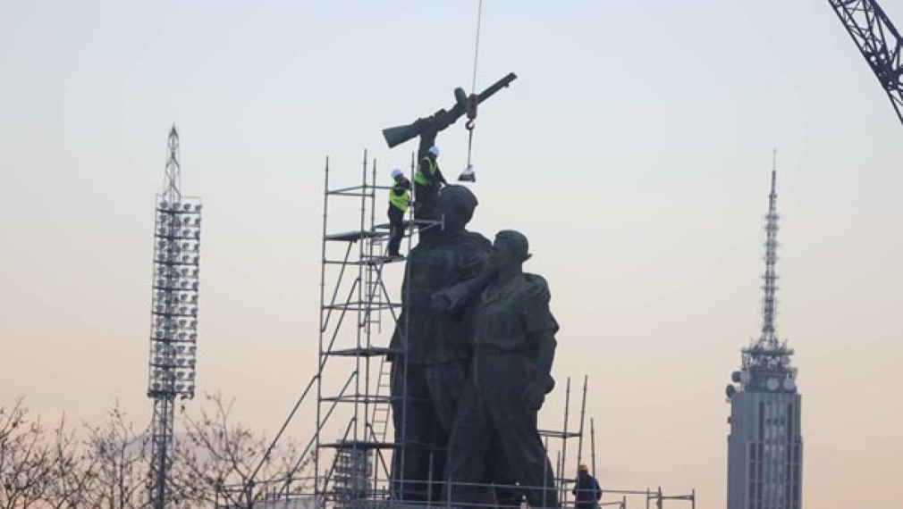 Съдът спря демонтажа на Паметника на Съветската армия