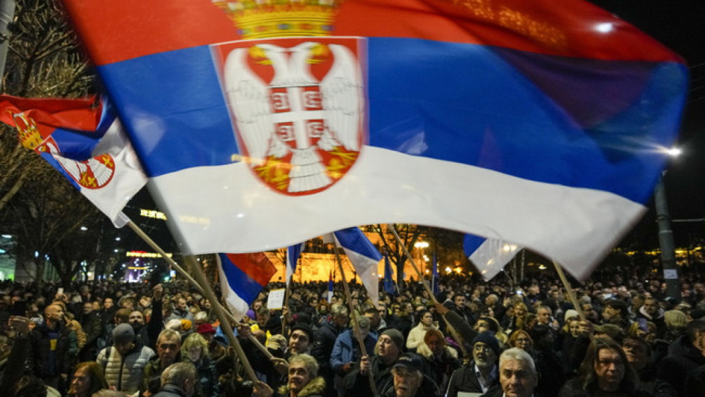 Сръбската опозиция обяви вчера, че ще блокира новия вот, предвиден