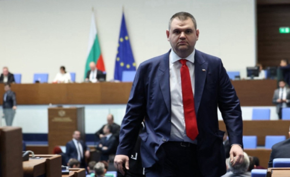 Пеевски сигнализира МВР и ДАНС за работещ у нас екип на телевизия “Русия 1", забранена в ЕС