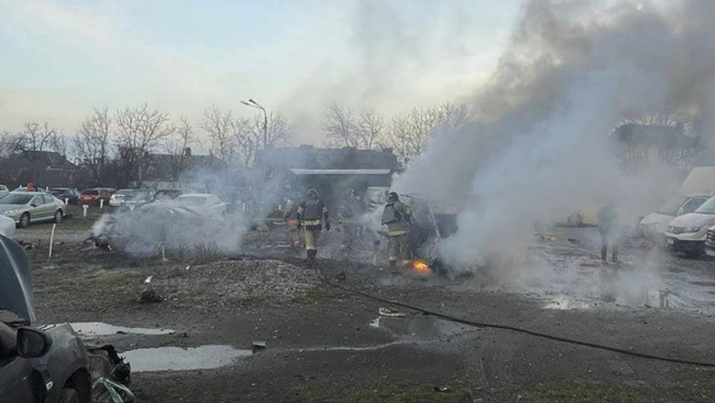 Десетина мощни експлозии са били чути тази сутрин в Киев,