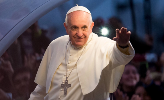 Папа Франциск, месец след като разреши благословии на еднополови двойки: Църковните идеологии да се оставят настрана