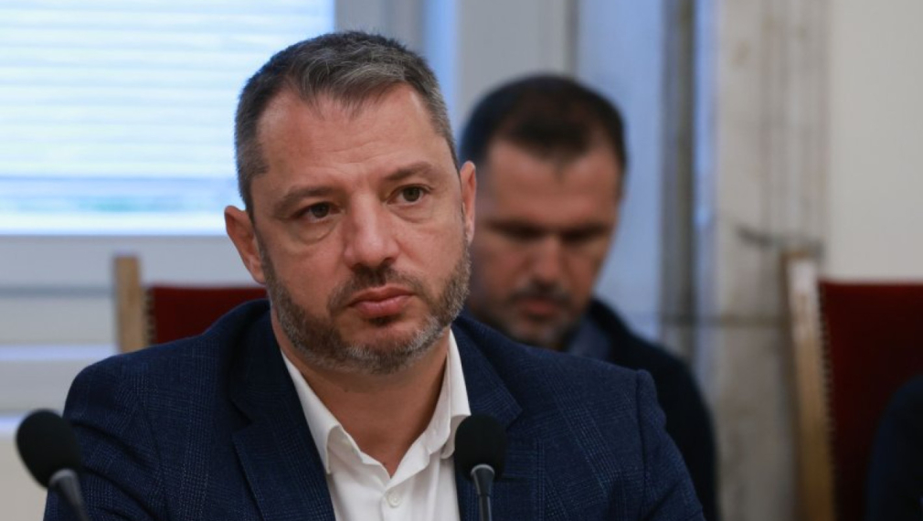 Делян Добрев: Дефицитът в бюджета на Василев ще е два пъти по-висок от предвидените 2,2%