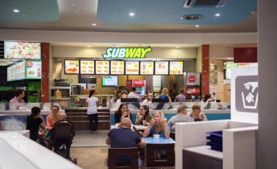 Украйна вкара Subway в списъка си на „спонсорите на войната“