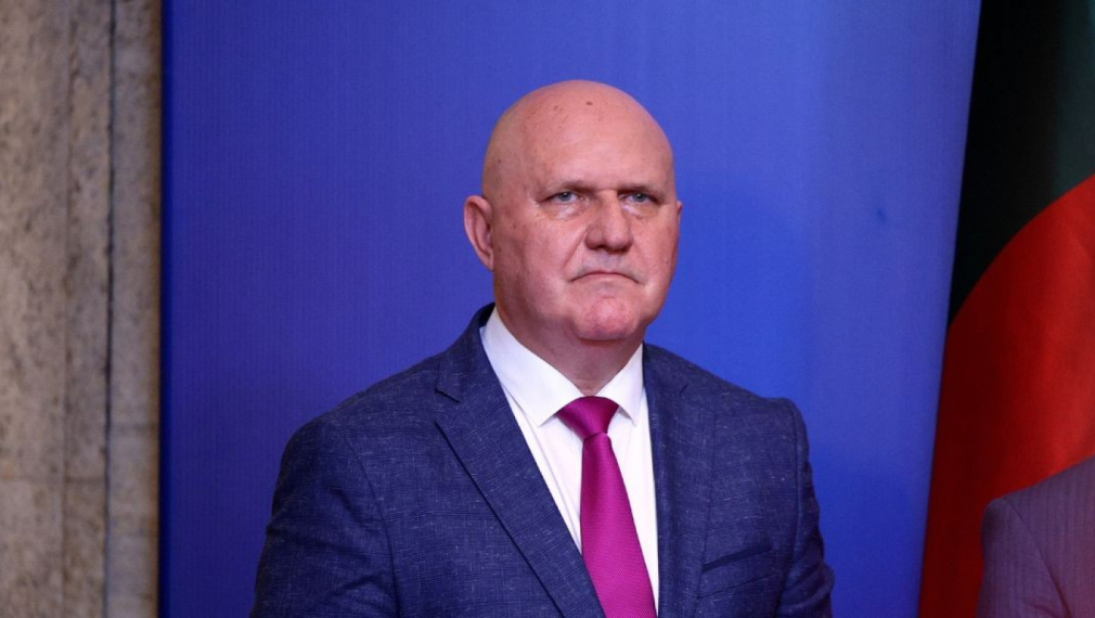 Отсъствията на учениците по семейни причини се увеличават до 15 дни