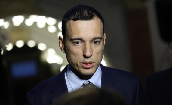 Васил Терзиев иска спешен СОС заради санирането, ГЕРБ го изобличи в некомпетентност