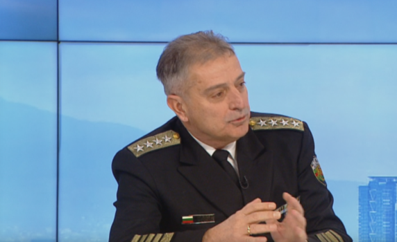 Адм. Ефтимов: През 2025 г. ще получим осем американски изтребители F-16 от САЩ