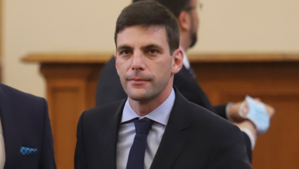 Никола Минчев повежда листата на ПП за европарламента