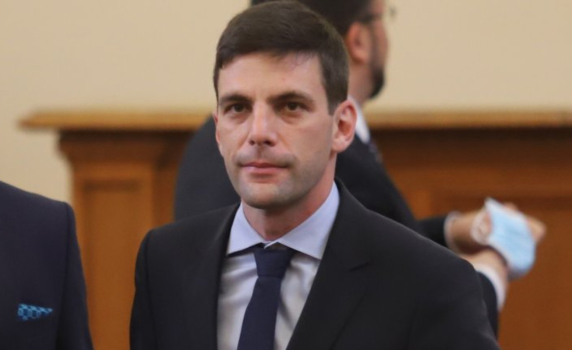 Никола Минчев повежда листата на ПП за европарламента