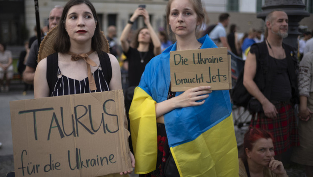 Германският парламент отхвърли доставката на ракети "Таурус" на Украйна |  Glasove.com