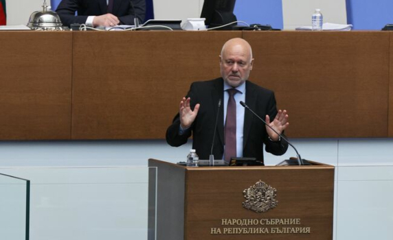 Тагарев обсъдил в САЩ разполагане на противовъздушни и противокорабни ракетни комплекси в България