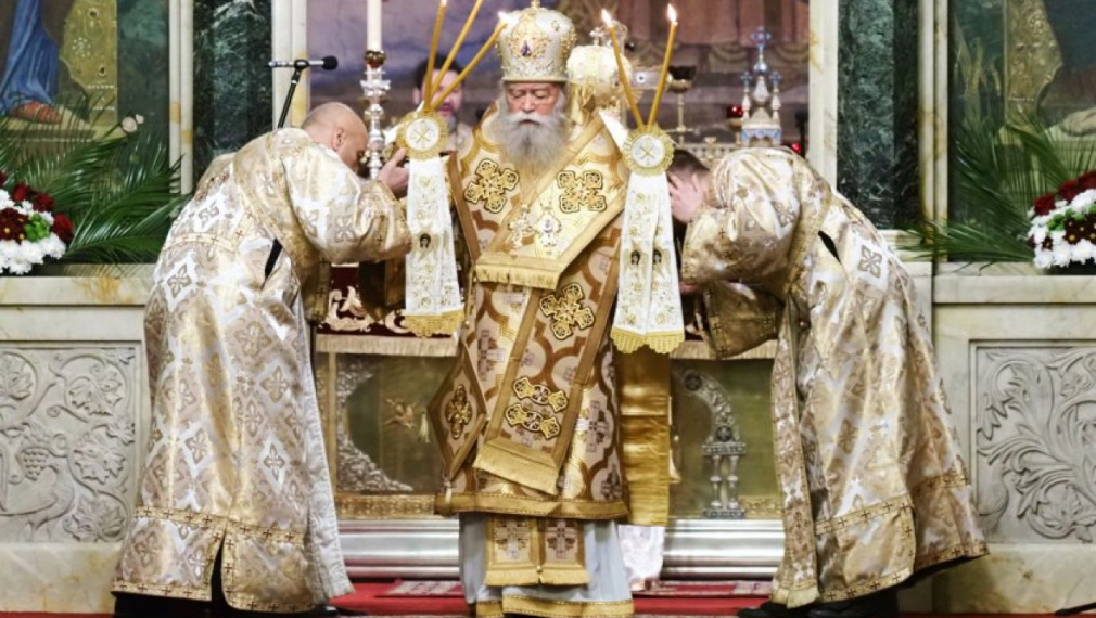 Молебен за здравето на патриарх Неофит бе отслужен в храм-паметника "Св. Александър Невски"