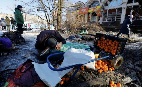 25 убити при украински удар срещу пазар в Донецк, от тях най-малко две деца