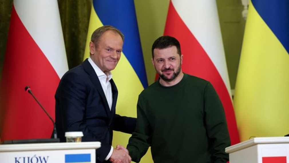 Туск заяви, че Полша вече няма да доставя оръжия на Украйна безвъзмездно