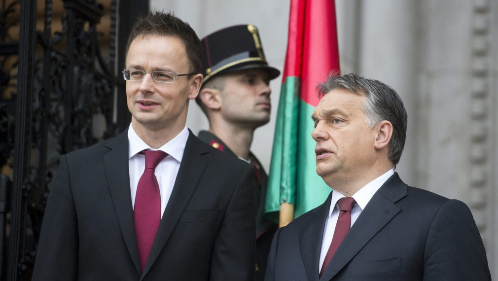 Украинци заплашиха с убийство унгарския външен министър: "Бог прощава, но украинците не"