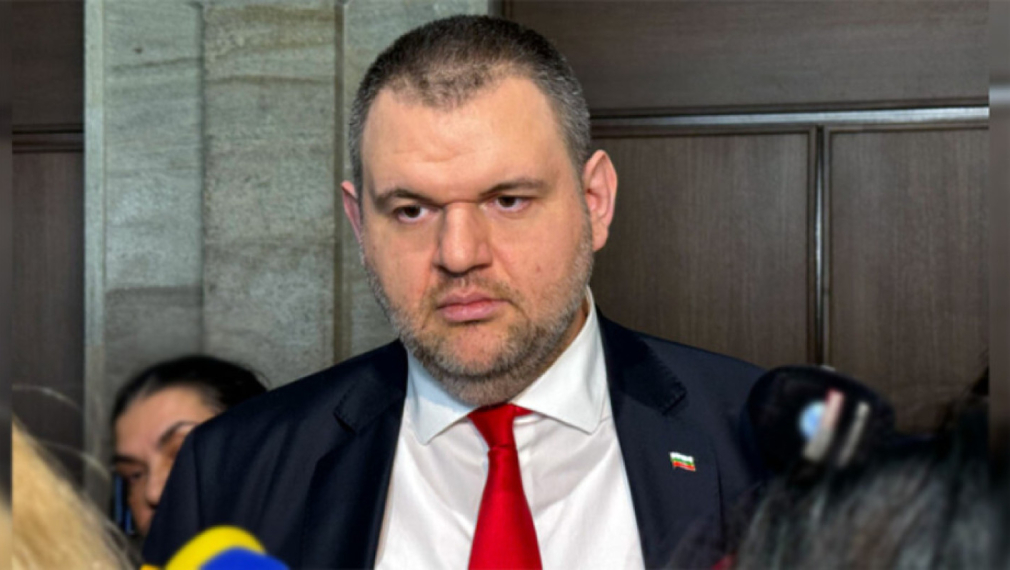 Антикорупционният фонд иска Пеевски да бъде разпитан за нерегламентирани действия в президентството