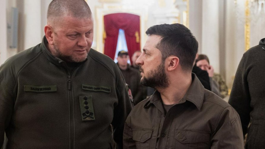 "Ейша Таймс": Зеленски се готви да уволни Залужни. Планира се евакуация на Киев и преместване на столицата в Лвов