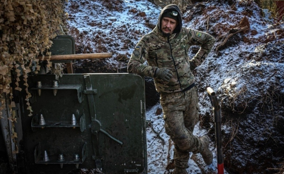 "Таймс": Без помощта на САЩ украинските запаси от артилерийски снаряди свършват след месец