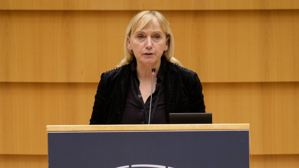 Елена Йончева: България ще трябва да промени правилата за антикорупционната си комисия