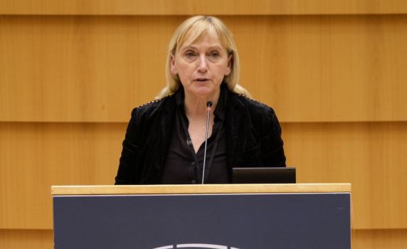 Елена Йончева: България ще трябва да промени правилата за антикорупционната си комисия