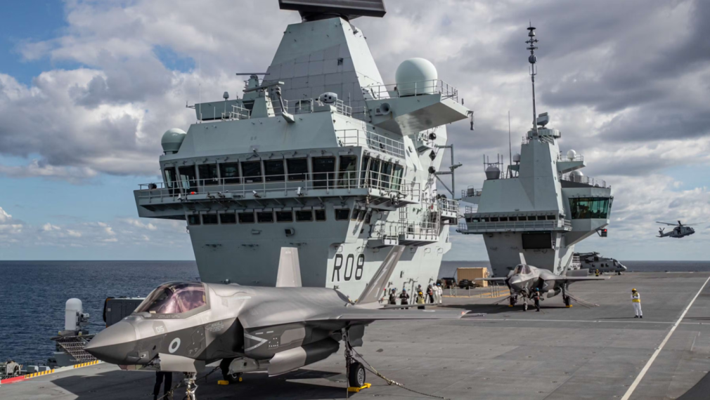 The Times: Флагманът на британския флот Queen Elizabeth се повреди и няма да участва в ученията на НАТО