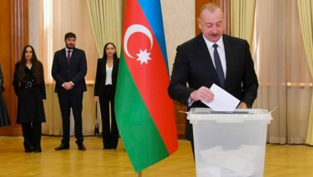 Азербайджан изгони швейцарски депутат, наблюдател на ОССЕ, от президентските избори