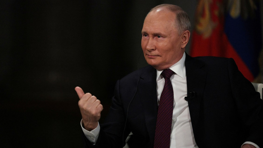 "Монд":  В интервюто си с Тъкър Карлсън Путин се показа като интелигентен и опитен лидер