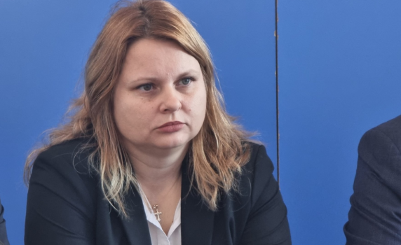 И съпругата на изключения депутат Николай Дренчев напусна "Възраждане"