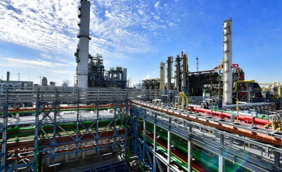 Bild: Германската индустрия се мести в чужбина. BASF ще инвестира 10 милиарда евро в завод в Китай