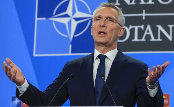 "Политико": Разпадането на НАТО е въпрос на време