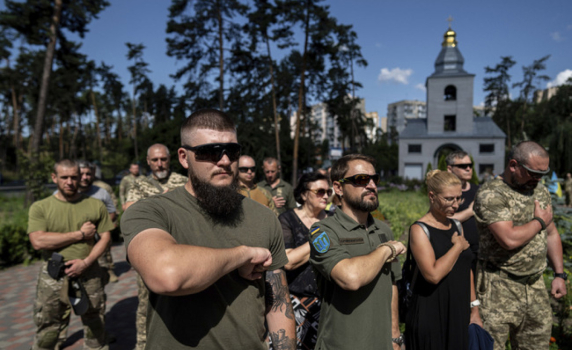 Украйна се нуждае от още войници, професионалисти от Колумбия идват на помощ