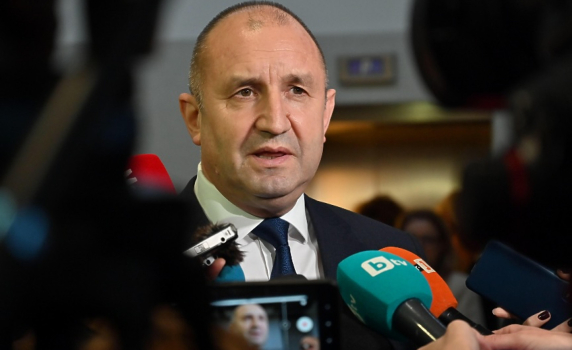 Радев: Става все по-видно, че истинската цел на промяната на Конституцията не е била правосъдната реформа, а овладяването на цялата власт